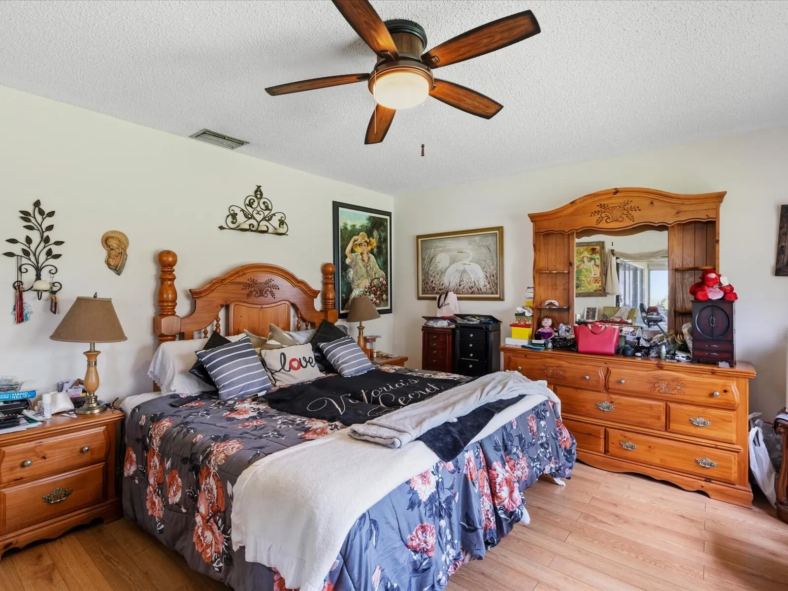 54-Bedroom