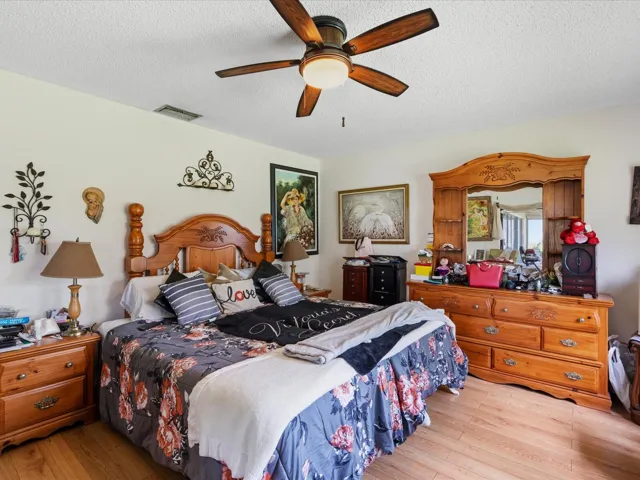 54-Bedroom