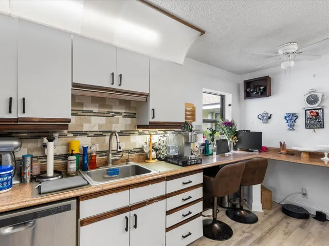 46-Kitchen