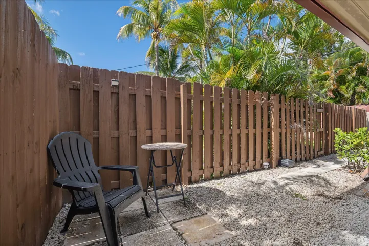 0024-Cottage Sitting Area 1645 NE 16th A