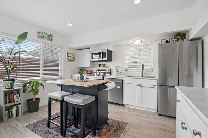 0017-Cottage Kitchen-1645 NE 16th Ave-12