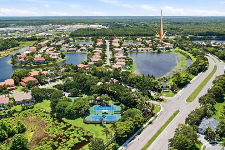 Isola Bella Estates aerial view