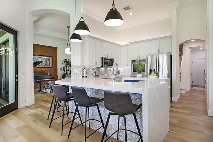 Kitchen eat-at counter