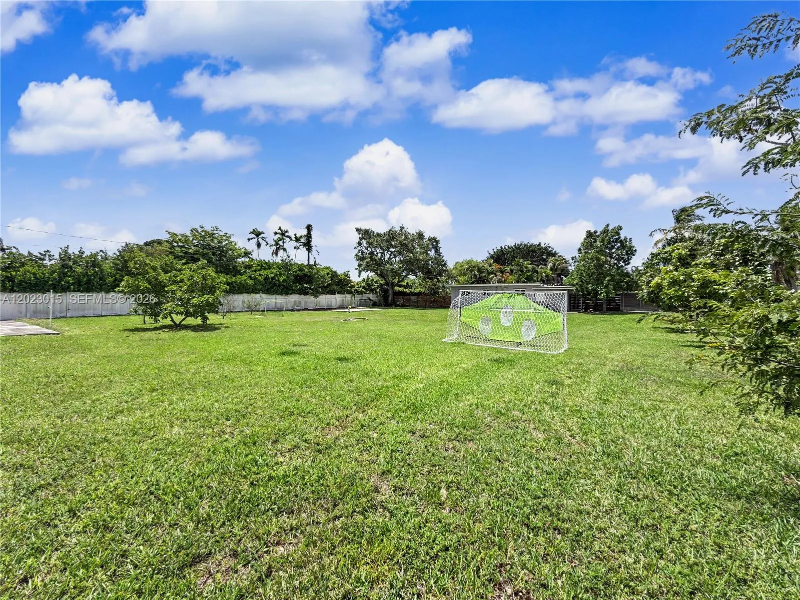 Property photo 33