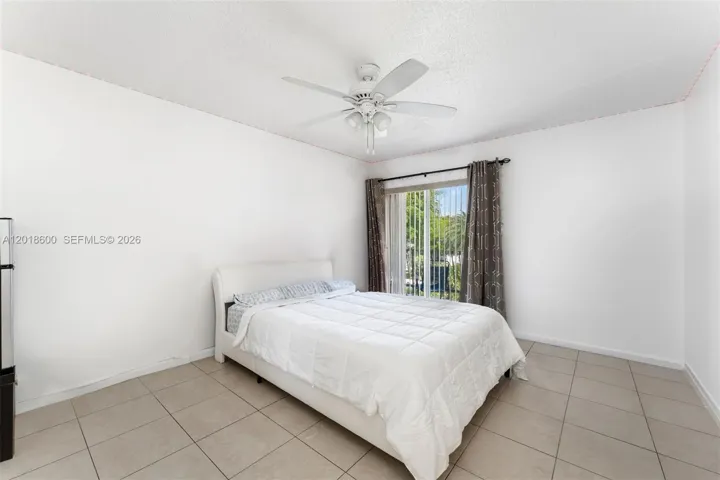 Primary with balcony, walk-in closet and en-suite