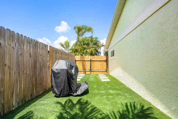 047-671LindellBoulevard-DelrayBeach-FL-3