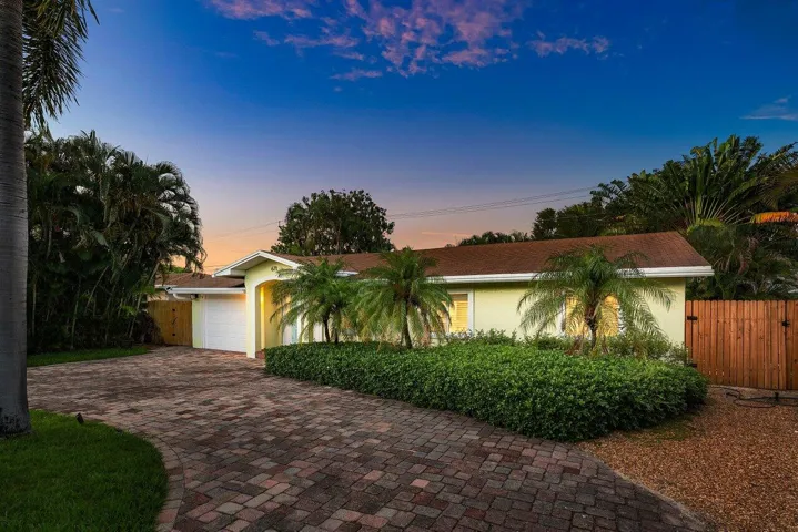 050-671LindellBoulevard-DelrayBeach-FL-3