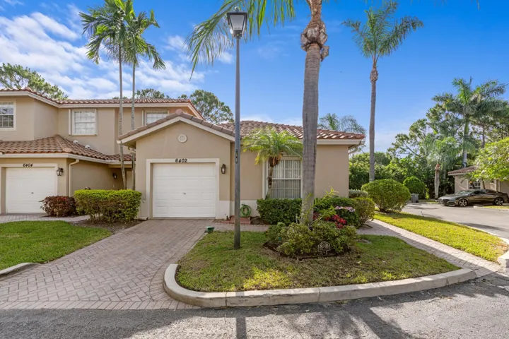 6402 Park Lake Cir
