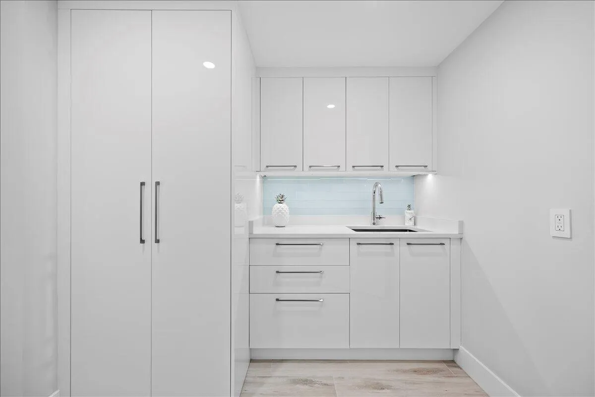 Seamless Storage Solutions