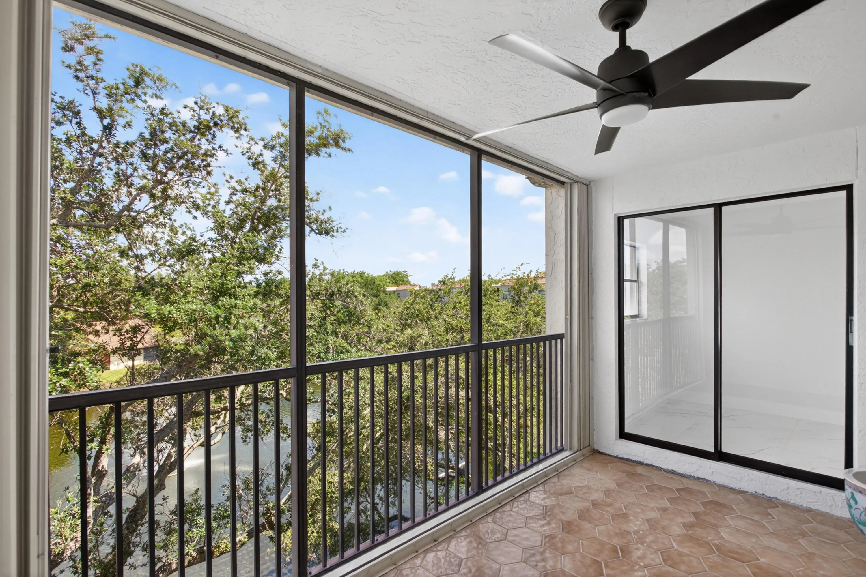 Screened Balcony