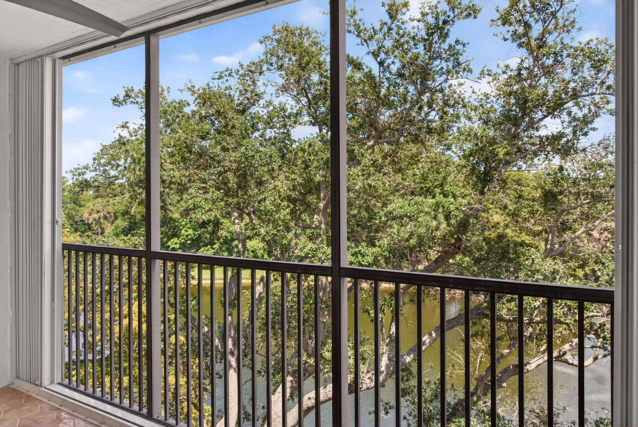Screened Balcony