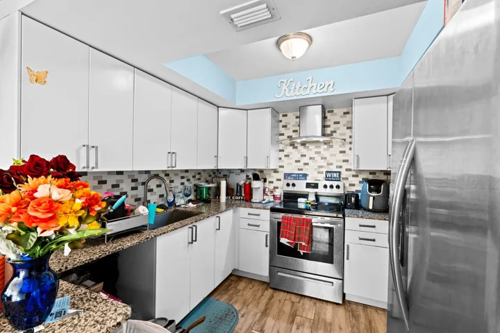 10-web-or-mls-A7406579
