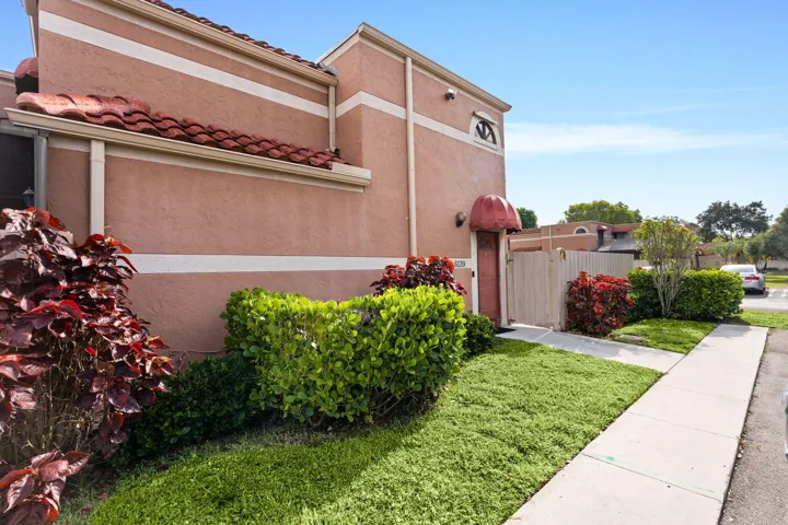 2-web-or-mls-A7406554