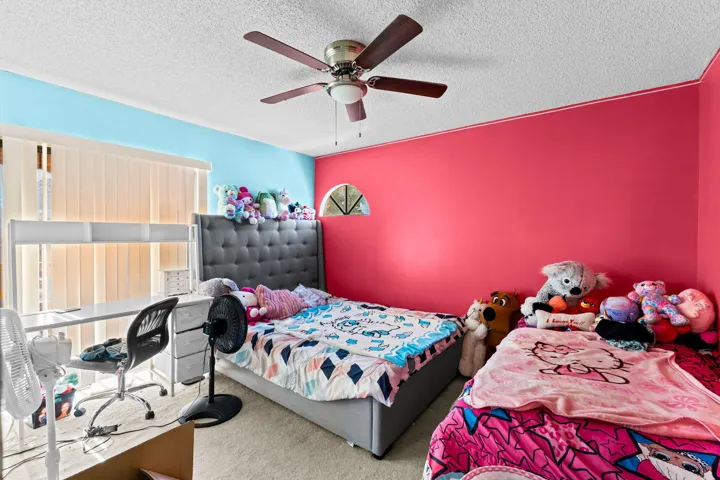 16-web-or-mls-A7406603