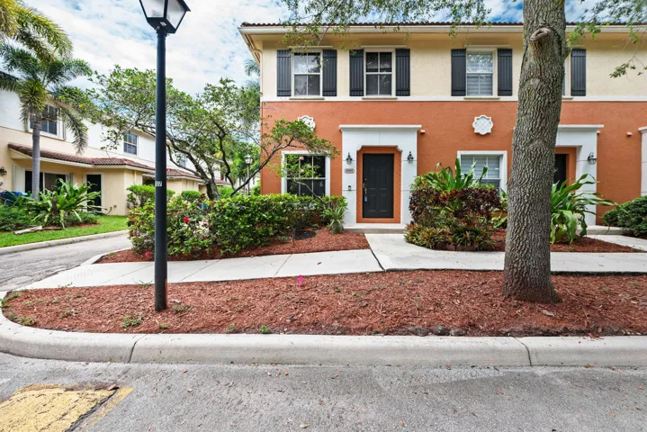 1-web-or-mls-9999-sw-26th-ct