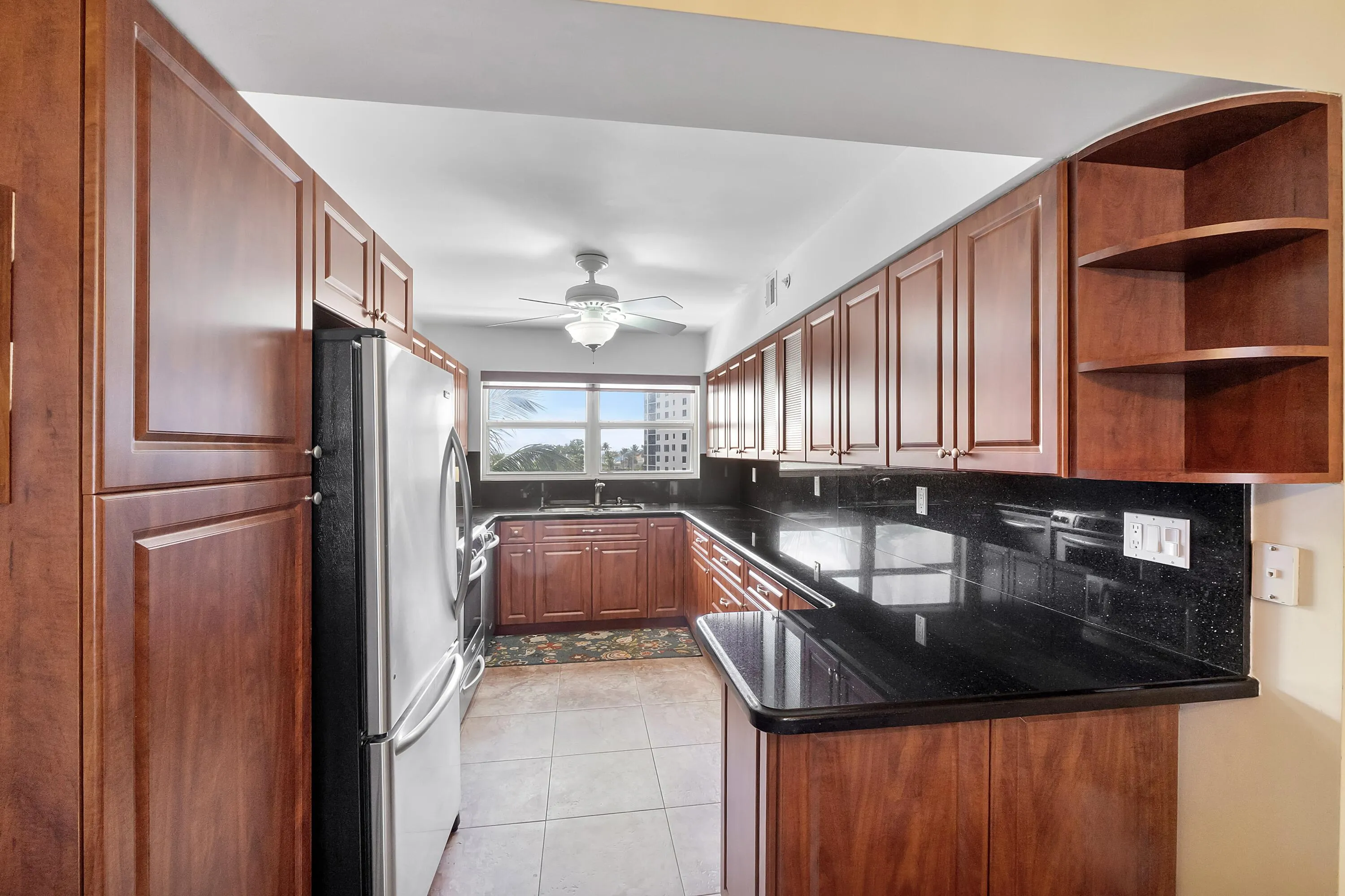 3310 S Ocean Blvd u528_002