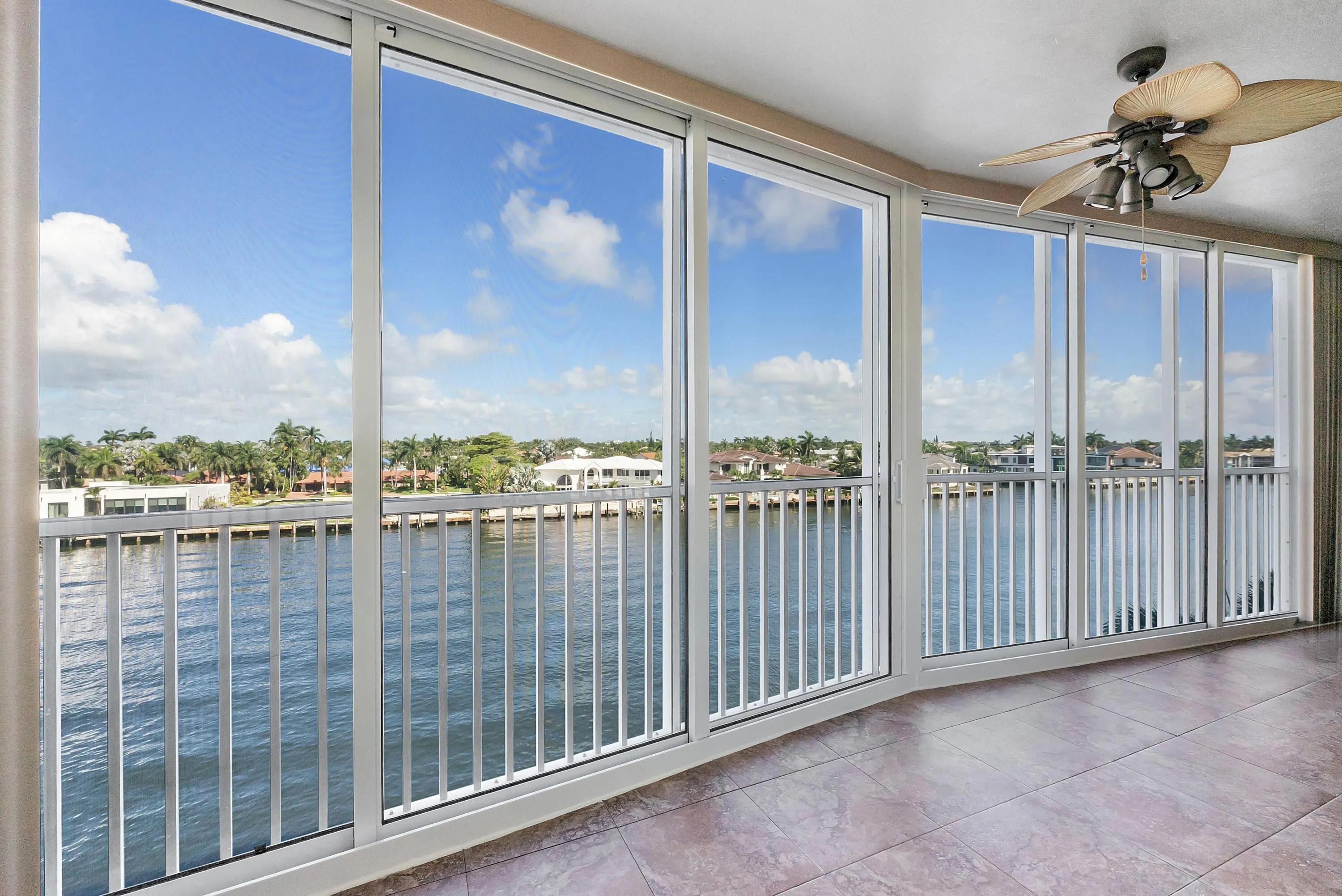 3310 S Ocean Blvd u528_013