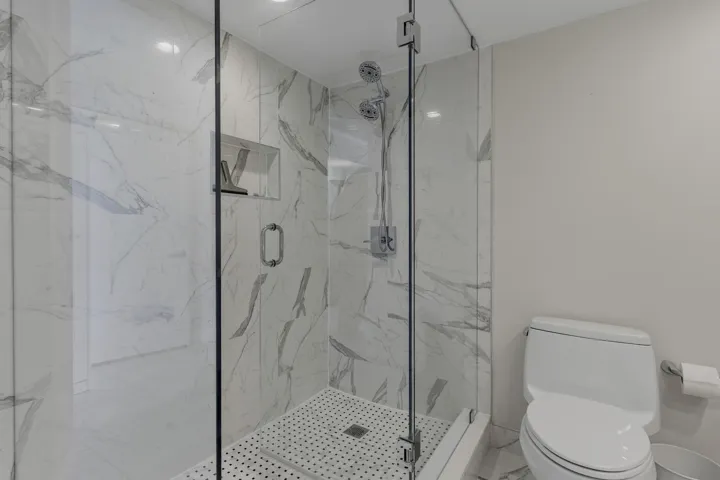 Master Bathroom Walk in Shower