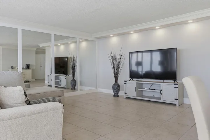 4280 Galt Ocean Dr - PH - L - 185