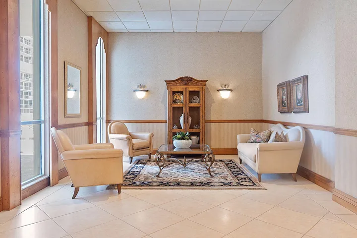 Lobby Seating Areas - 1 of many!