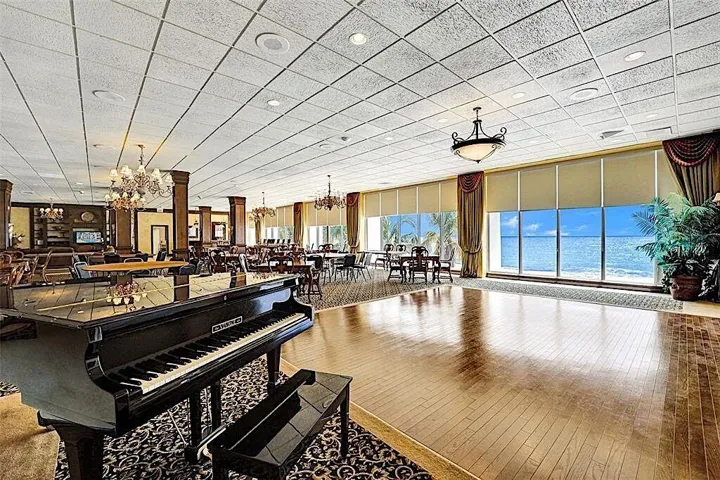 Ocean Lounge Dance Floor and Grand Piano