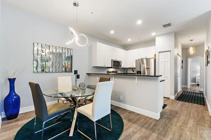 029-114LighthouseCir-UnitC-SMALL