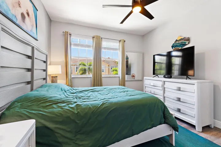047-114LighthouseCir-UnitC-SMALL