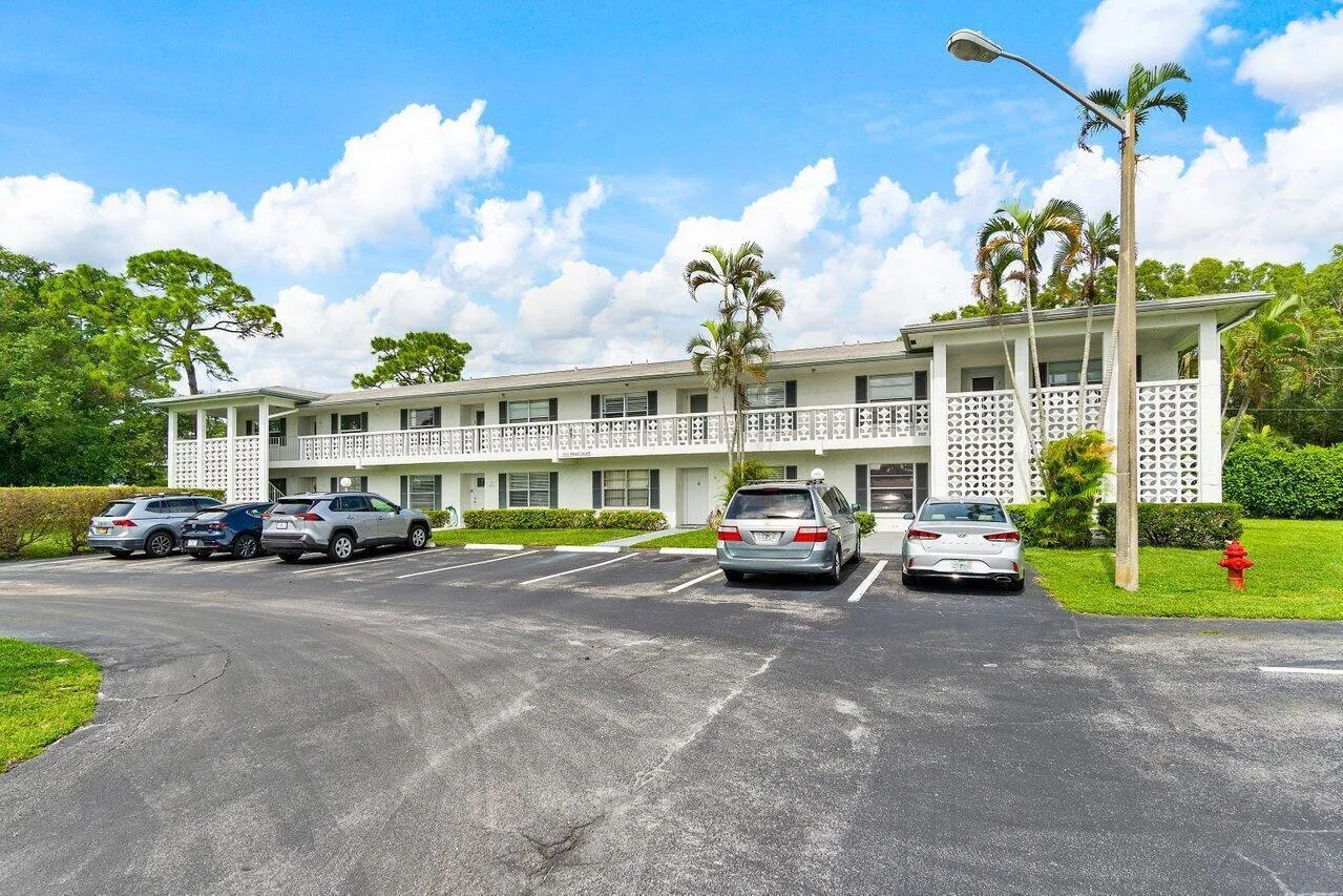 002-5010PrivetPlace-DelrayBeach-FL-33484