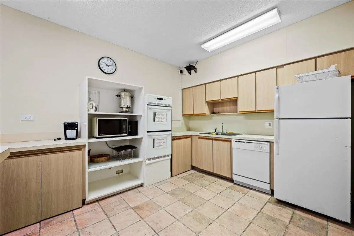 Clubhouse Kitchen