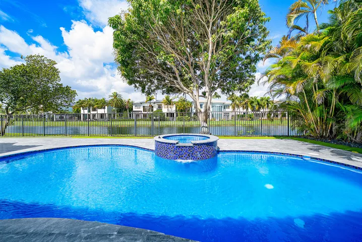 055-17585MiddlebrookWay-BocaRaton-FL-334