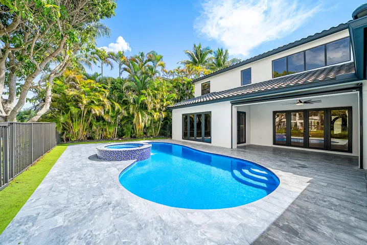 058-17585MiddlebrookWay-BocaRaton-FL-334