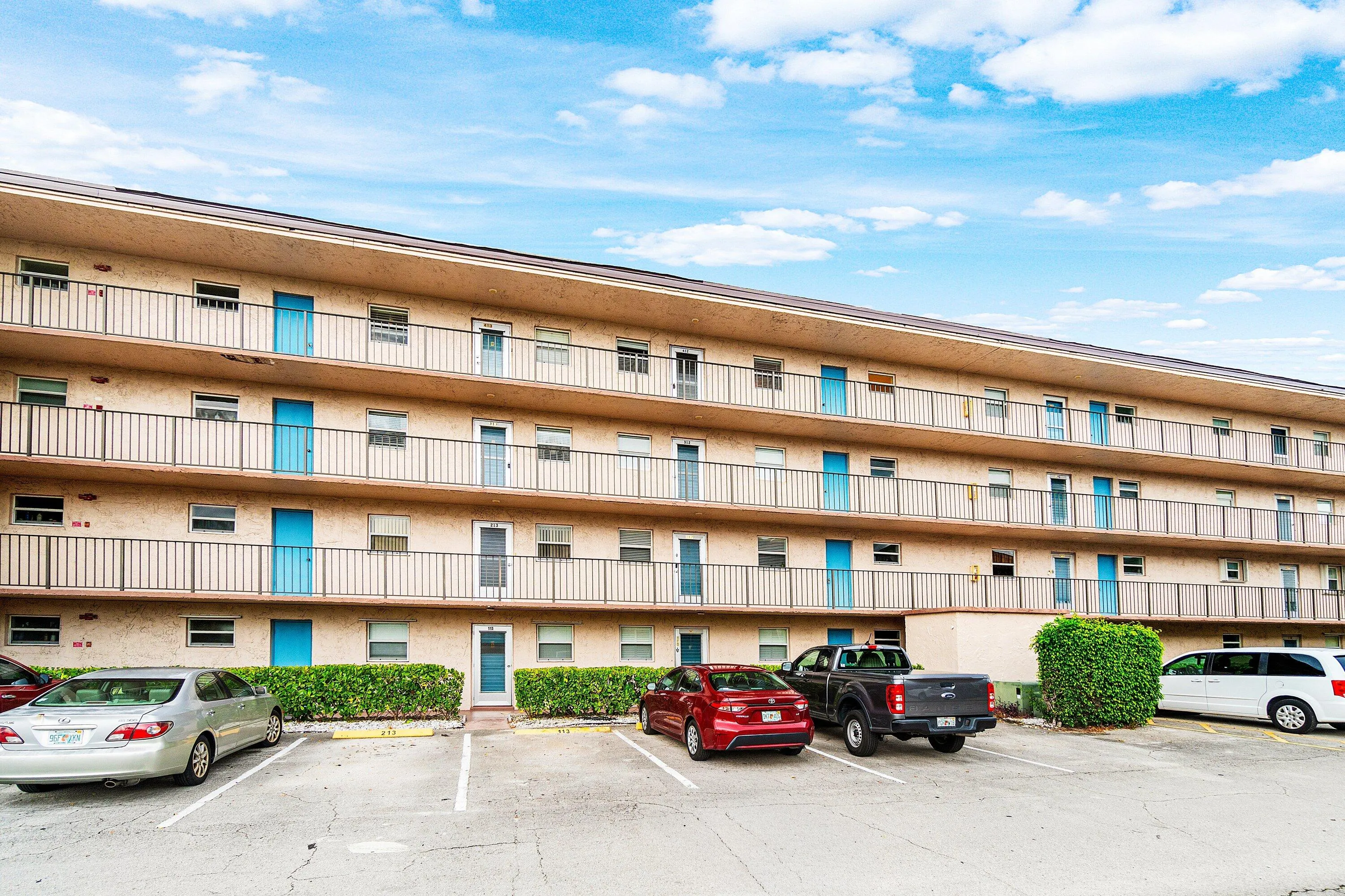 001-725LoriDrive-412-PalmSprings-FL-3346