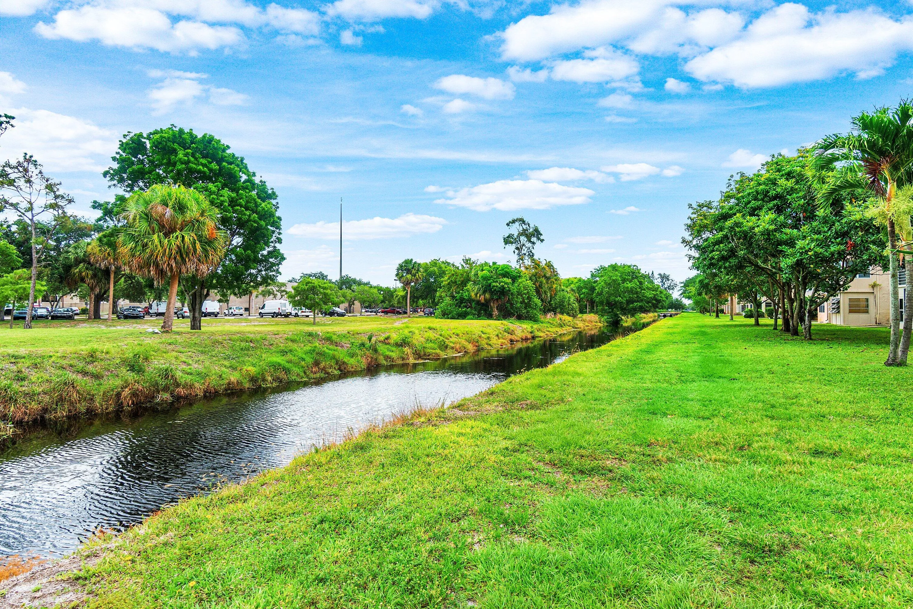 032-725LoriDrive-412-PalmSprings-FL-3346