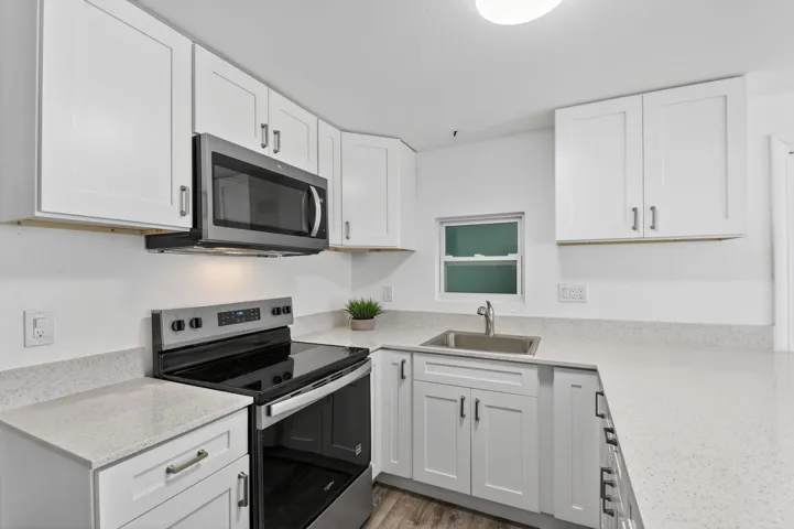 Kitchen - Ample Storage