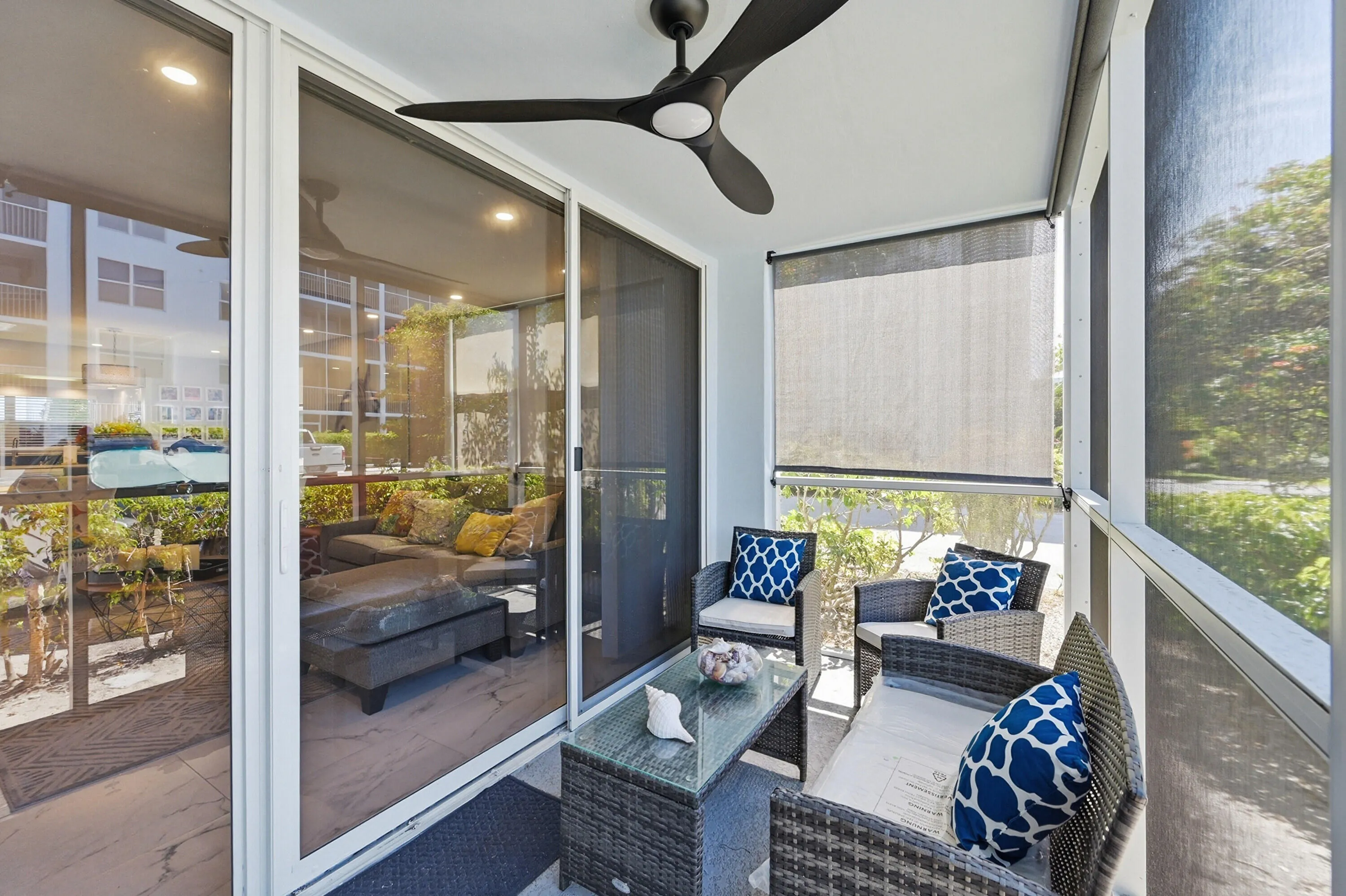 25_sun room