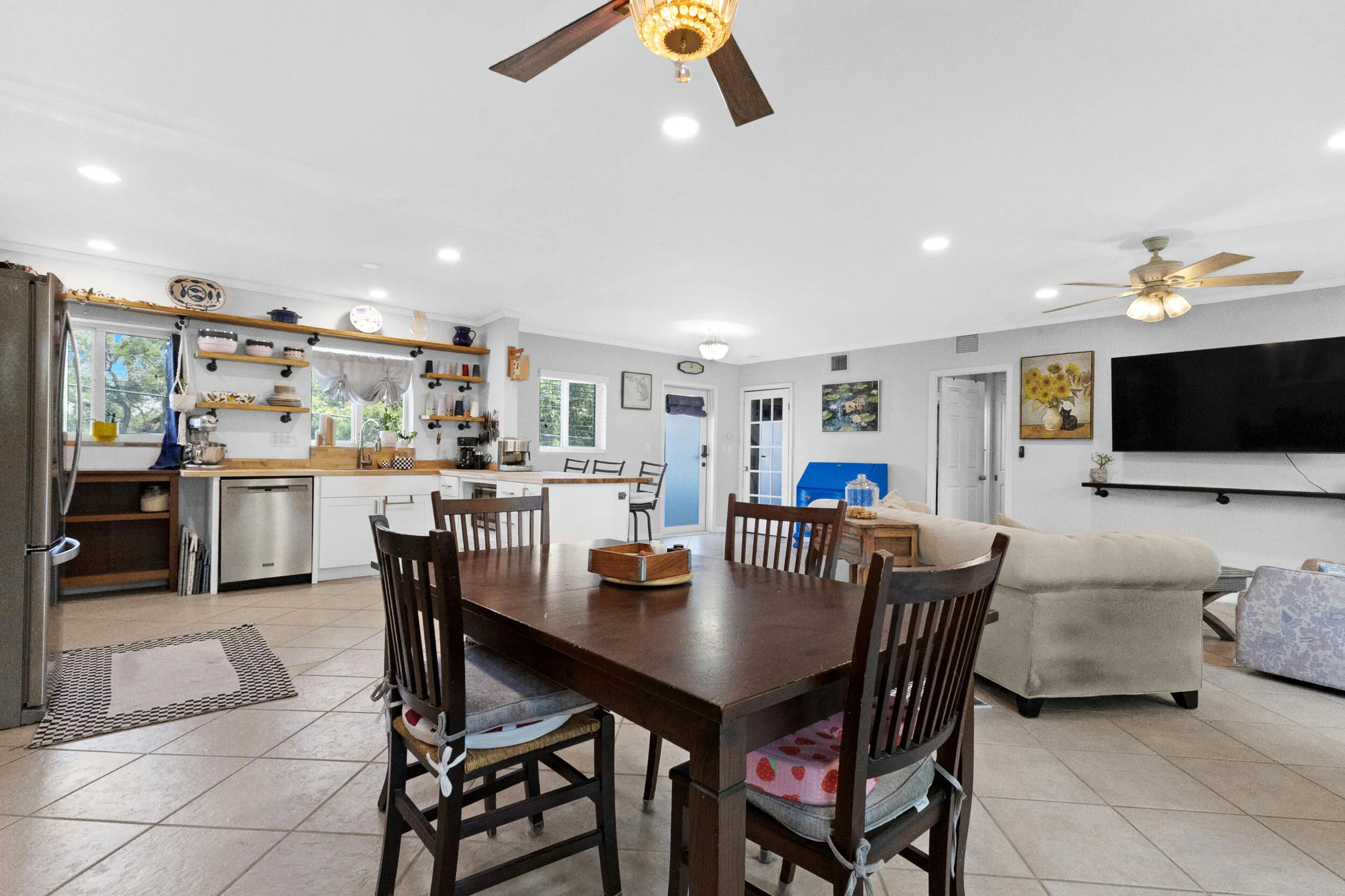 Large living Dining area