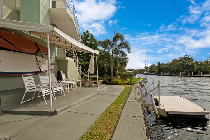 Water frontage with Kayak platform