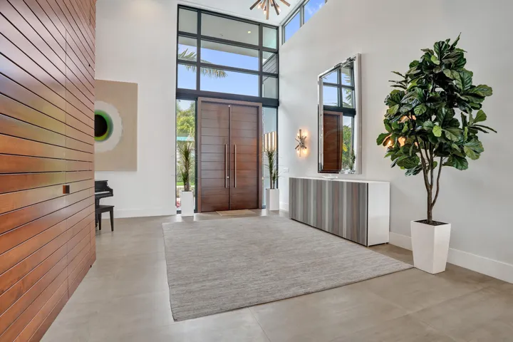 Beautiful foyer