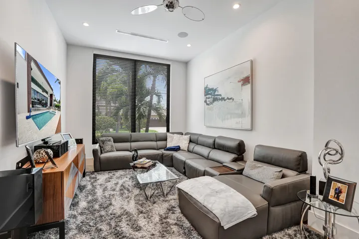 Office/Den or 5th bedroom. Very large room makes for a wonderful theatre
