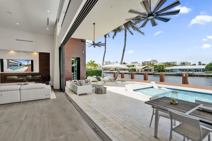 Seamless indoor/outdoor living