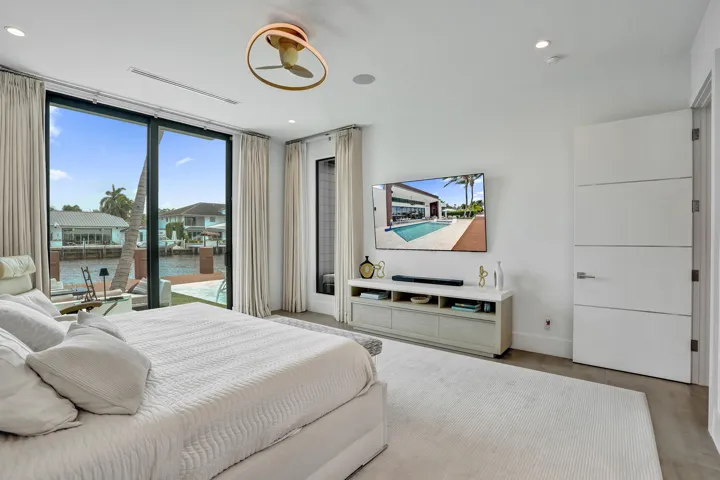 Master suite