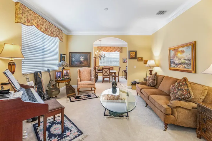 4989 SW Saint Creek Drive-19