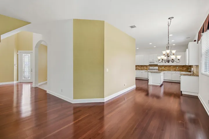 4989 SW Saint Creek Drive-14