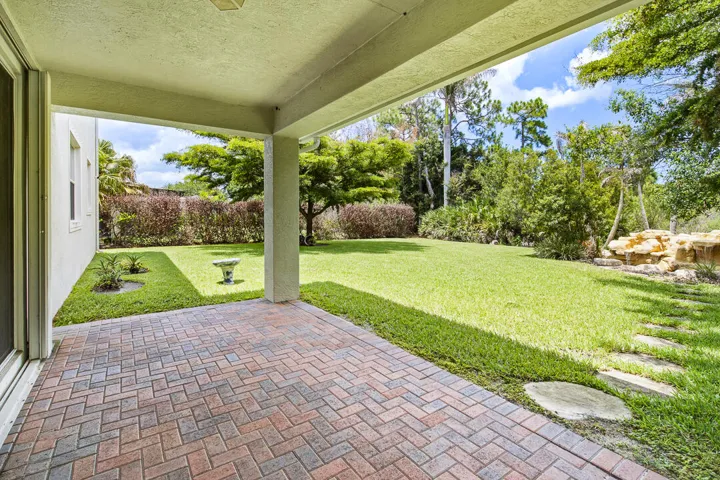 4989 SW Saint Creek Drive-41