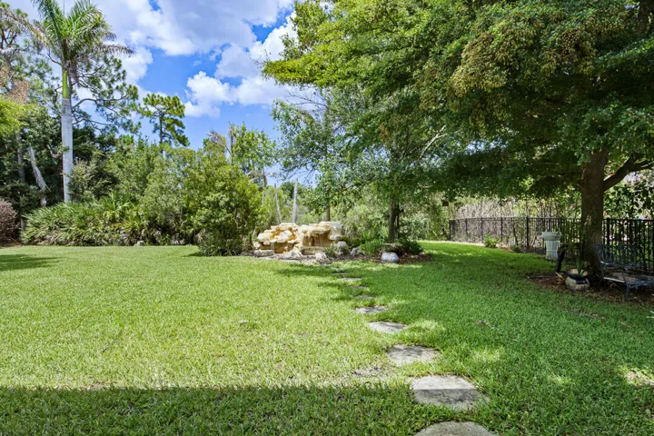 4989 SW Saint Creek Drive-42