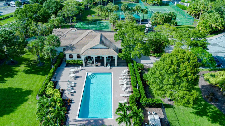 4989 SW Saint Creek Drive-9