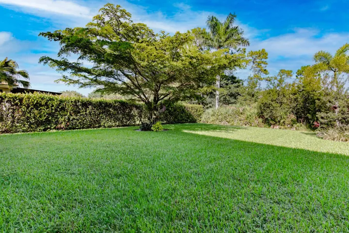 4989 SW Saint Creek Drive-30