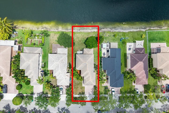 42-16385 SW 27th St_042