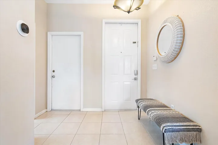 21-16385 SW 27th St_021