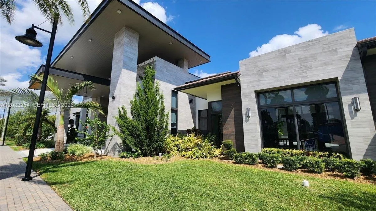 Property photo 33